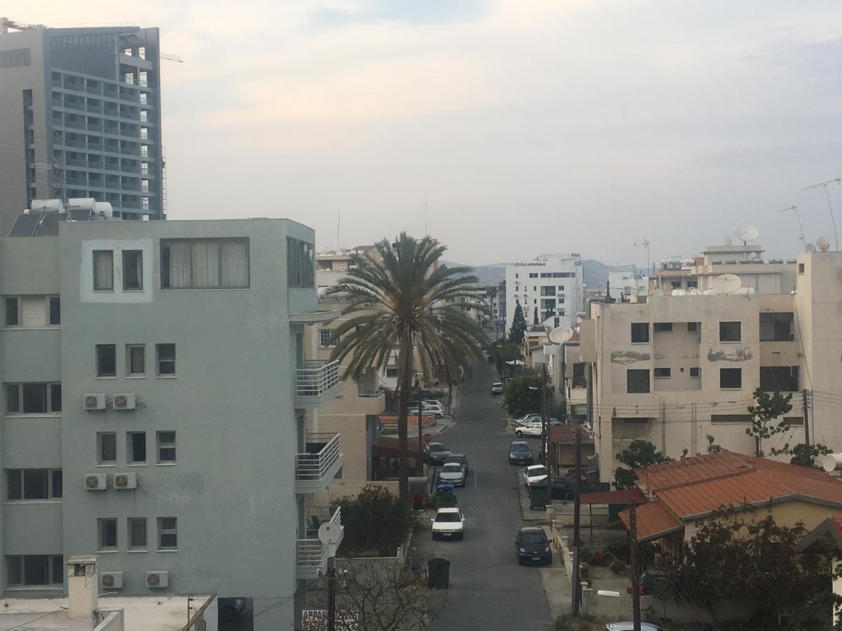 Marina Apartments 211 Larnaca Ngoại thất bức ảnh